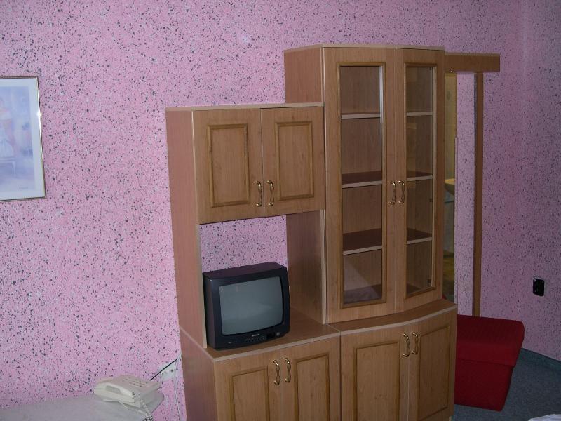 Garni Hotel Junior ブラチスラヴァ エクステリア 写真